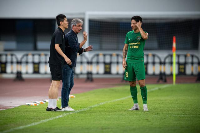 开云APP下载-浙足12年后再登亚冠先迎对攻战？乔迪要为7减1烦恼