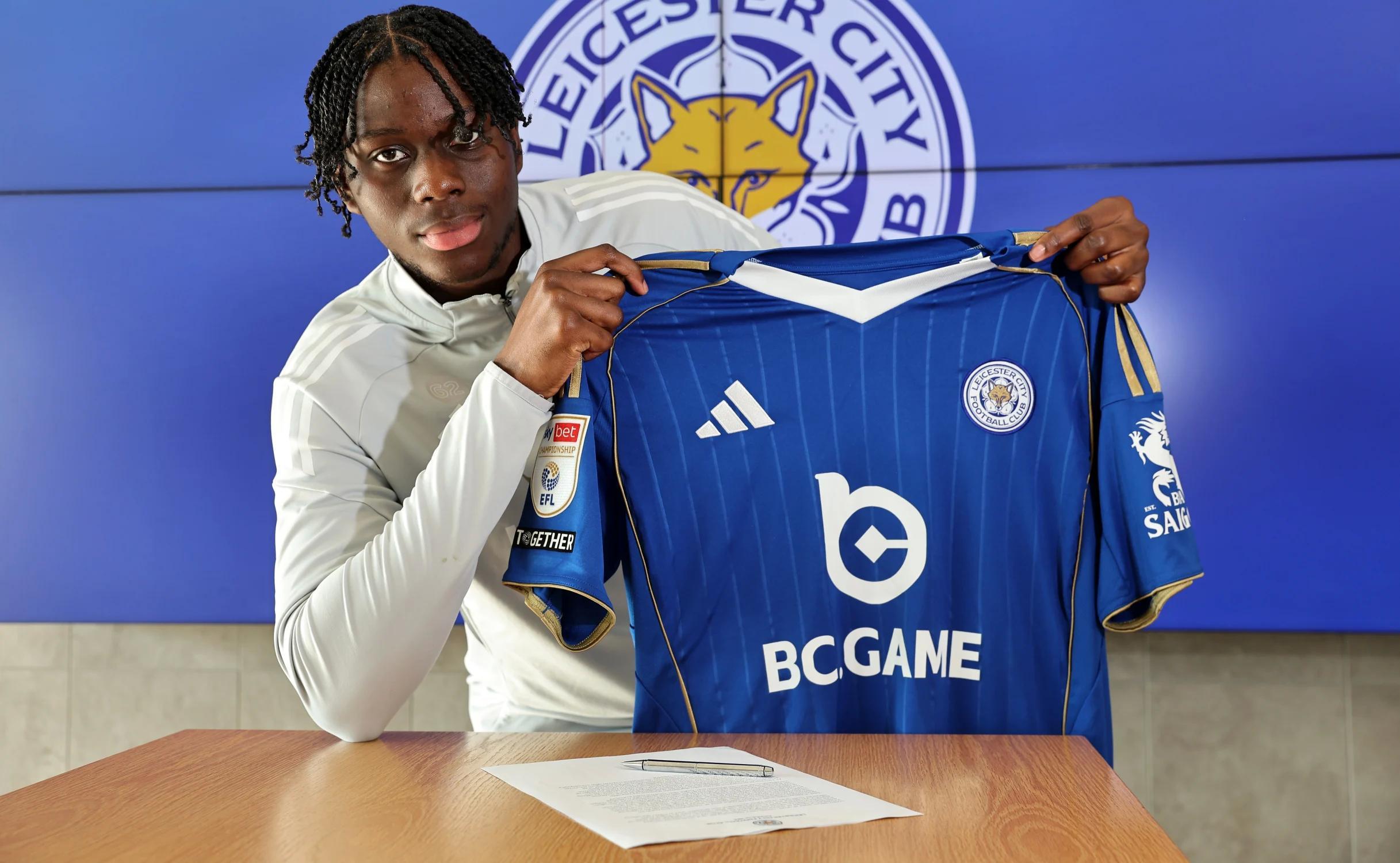 kaiyun sports-官方：莱斯特城与19岁后卫凯文-格雷续约至2029年