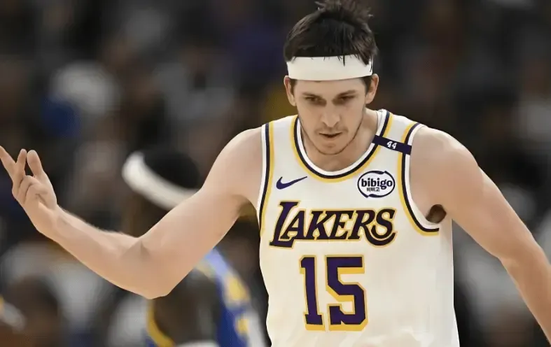 kaiyun sports-若湖人续约没谈拢，建议里夫斯加盟活塞