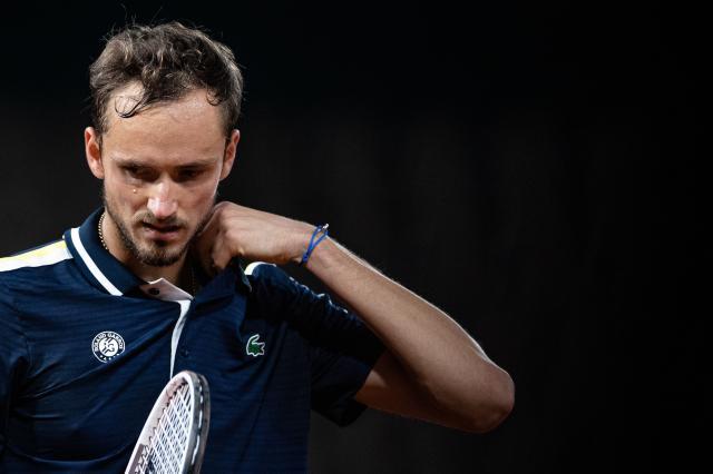 开云娱乐-“红土天残”草地也不灵 梅德维德夫全面性四小垫底